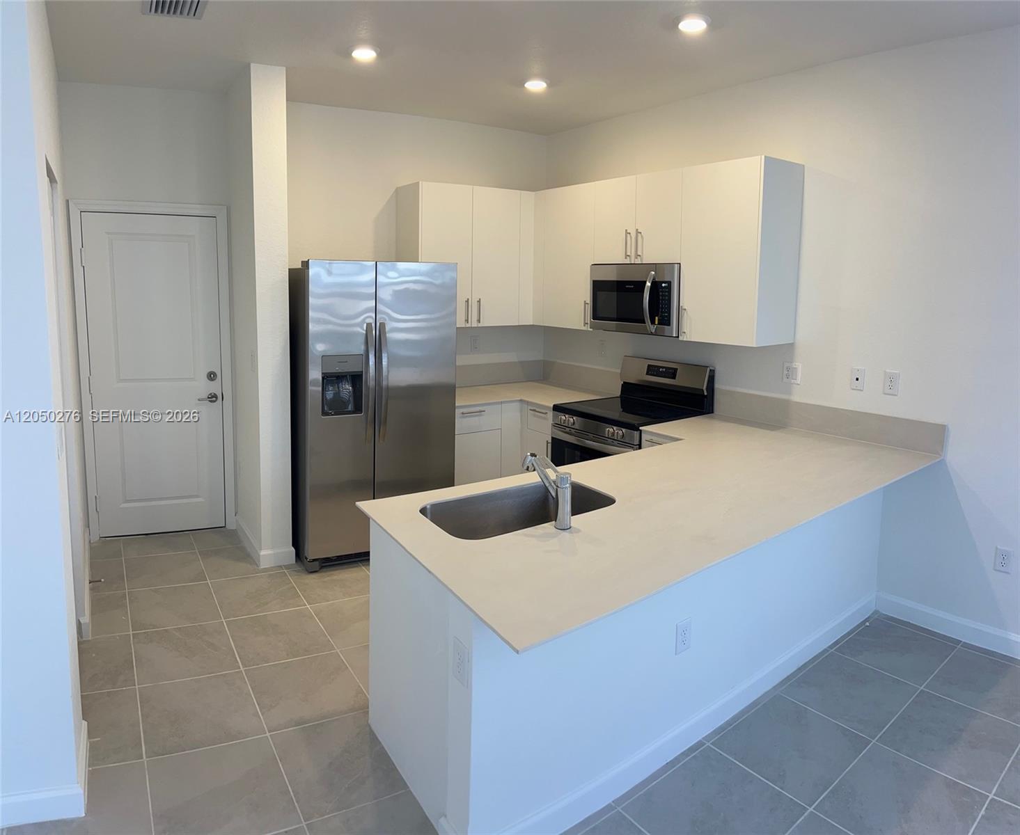 2651 SE 24th Dr, Homestead FL 33035 photo 5