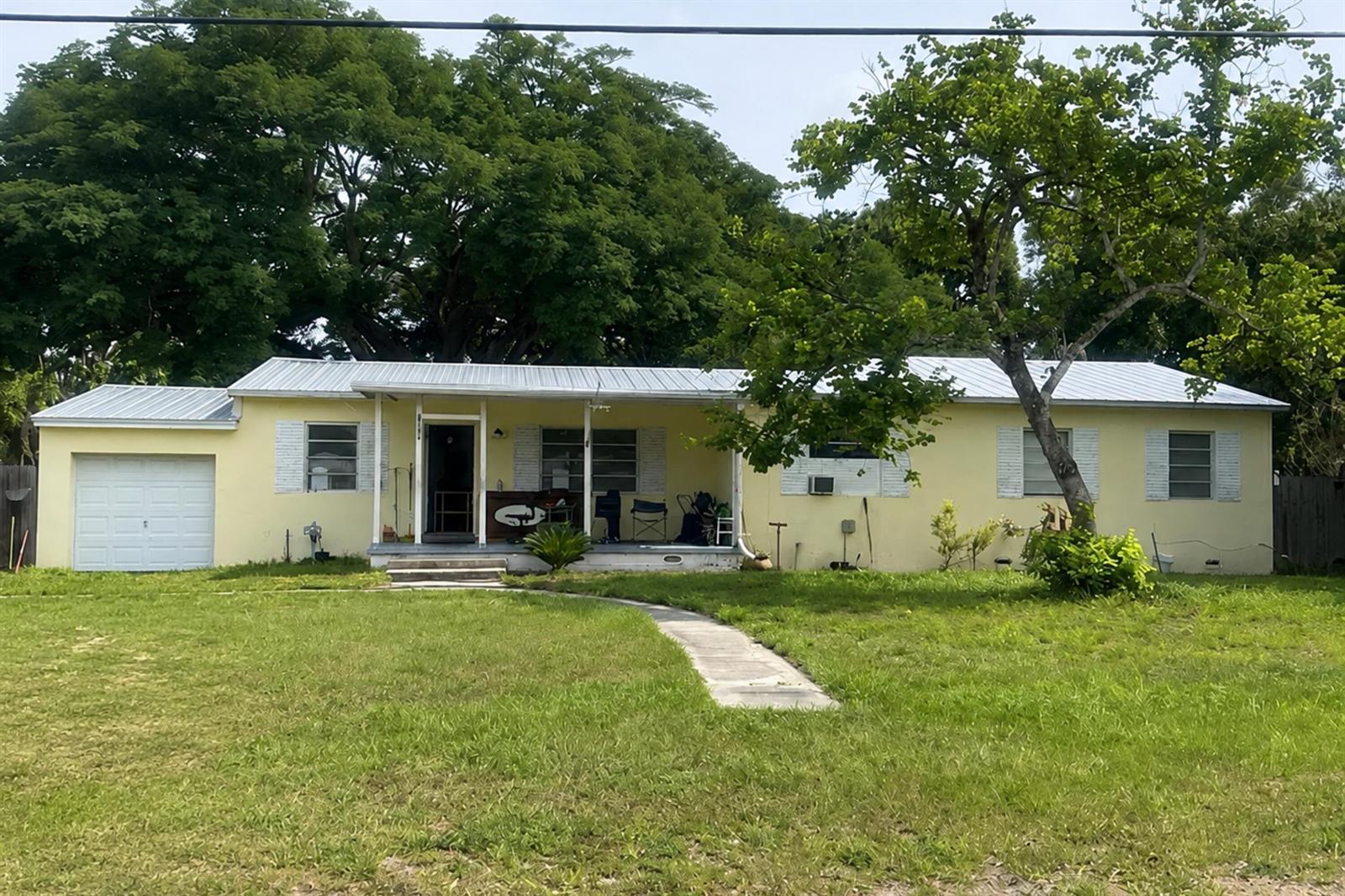1054 Trinidad Avenue, Fort Pierce FL 34982