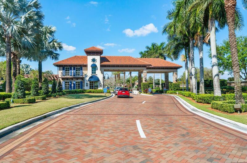 7748 Travelers Tree Drive, Boca Raton FL 33433 photo 2