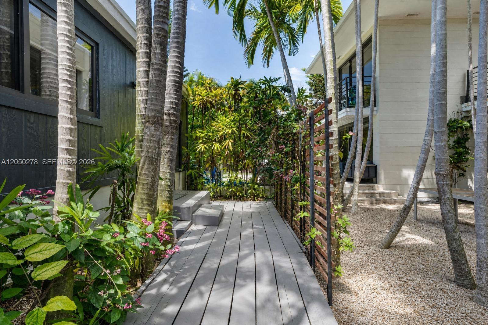 1548 Biarritz Dr, Miami Beach FL 33141 photo 3