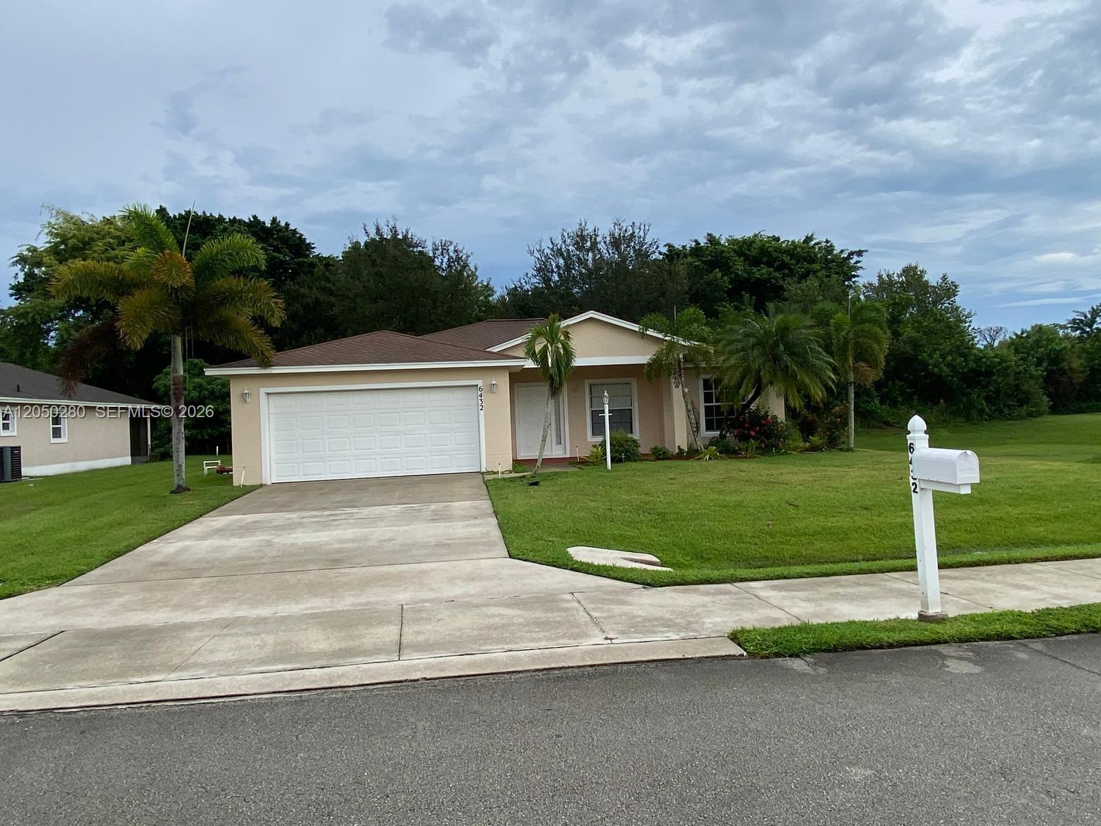 6432 Las Palmas Way, Port St. Lucie FL 34952