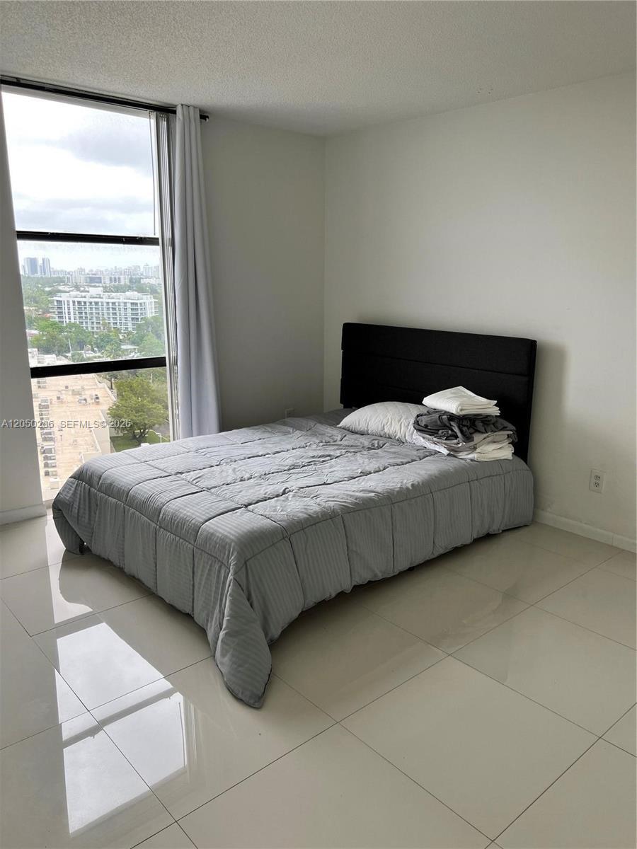 13499 Biscayne Blvd # 1407, North Miami FL 33181 photo 5
