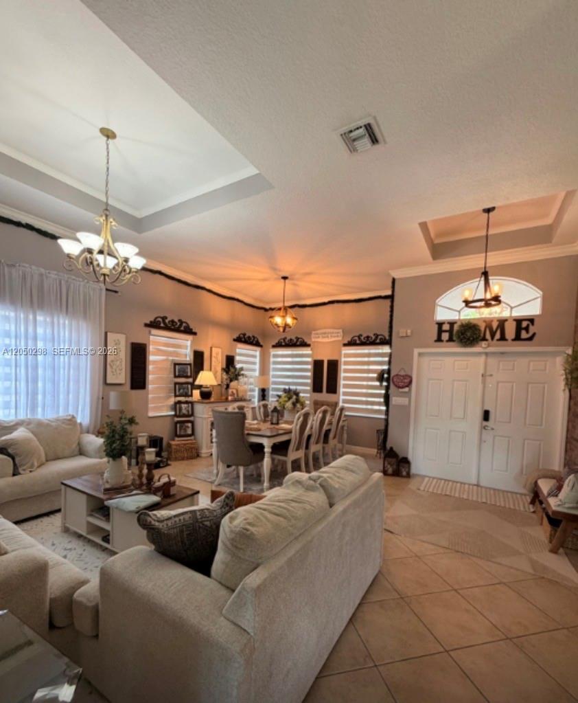 2116 NE 38th Rd, Homestead FL 33033 photo 2