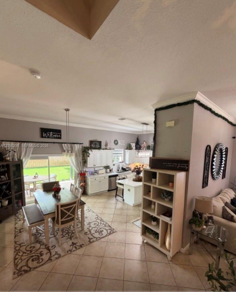 2116 NE 38th Rd, Homestead FL 33033 photo 4