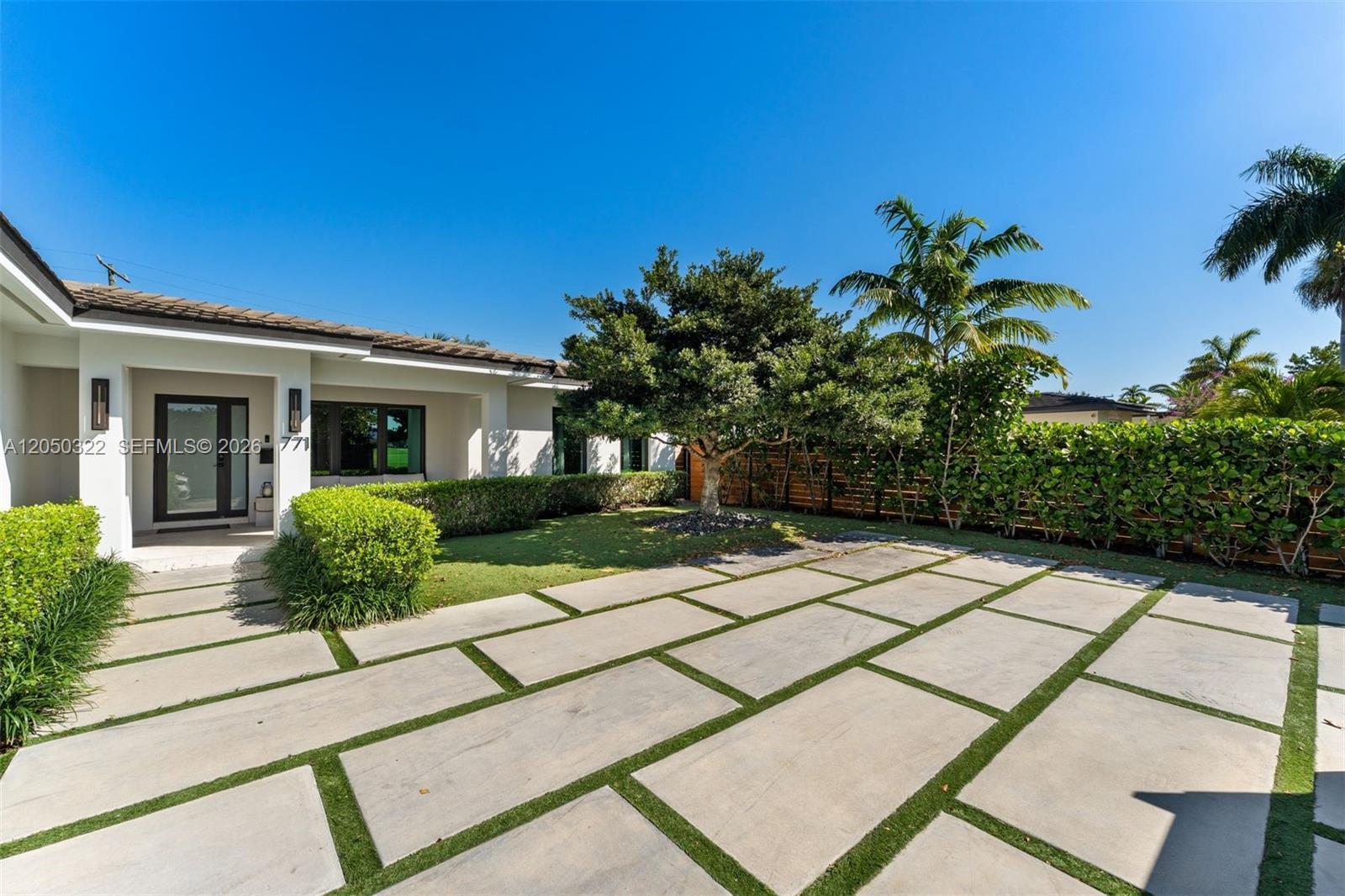 771 Fairway Dr, Miami Beach FL 33141 photo 2