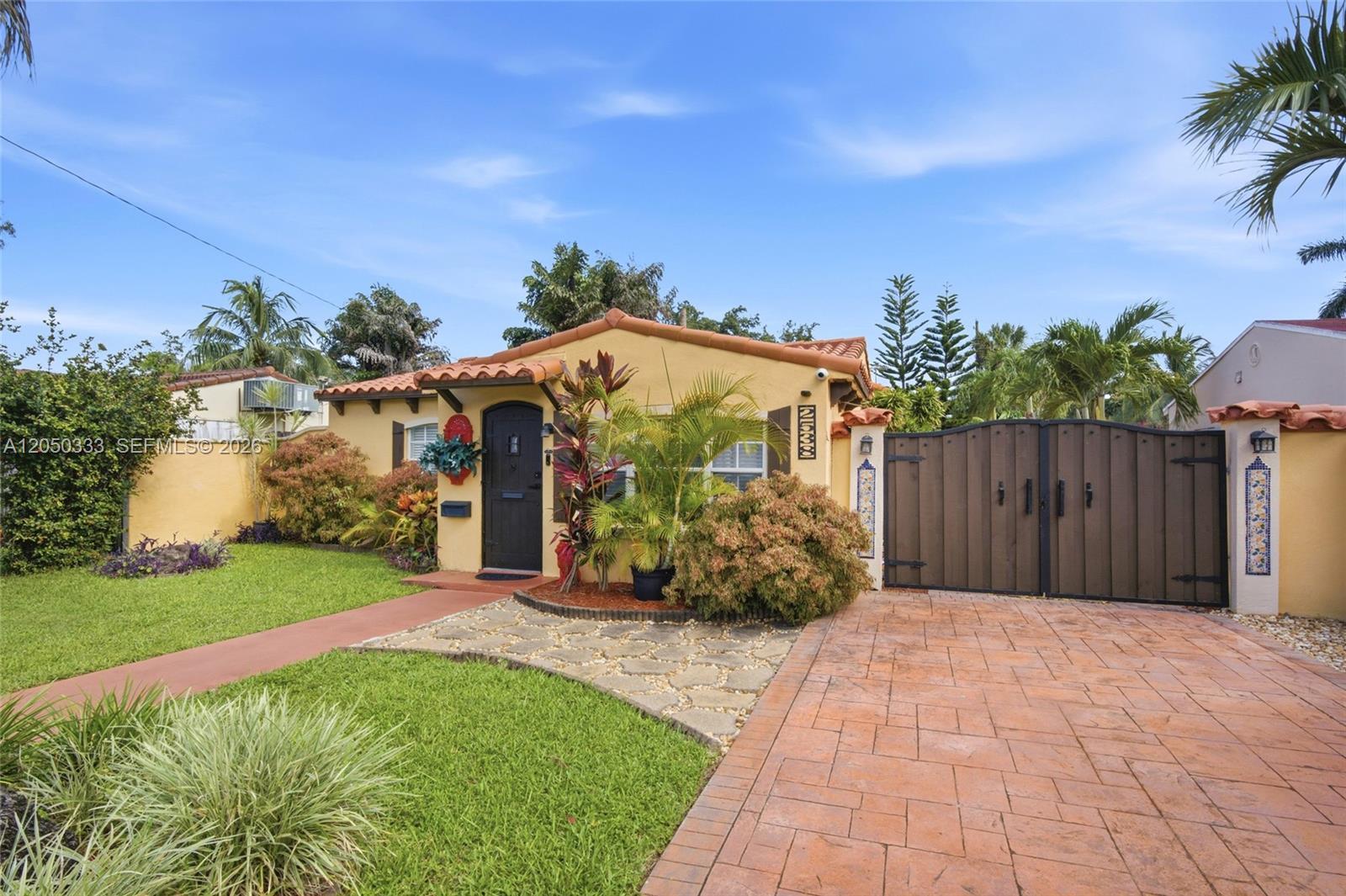 2538 Liberty St, Hollywood FL 33020 photo 5
