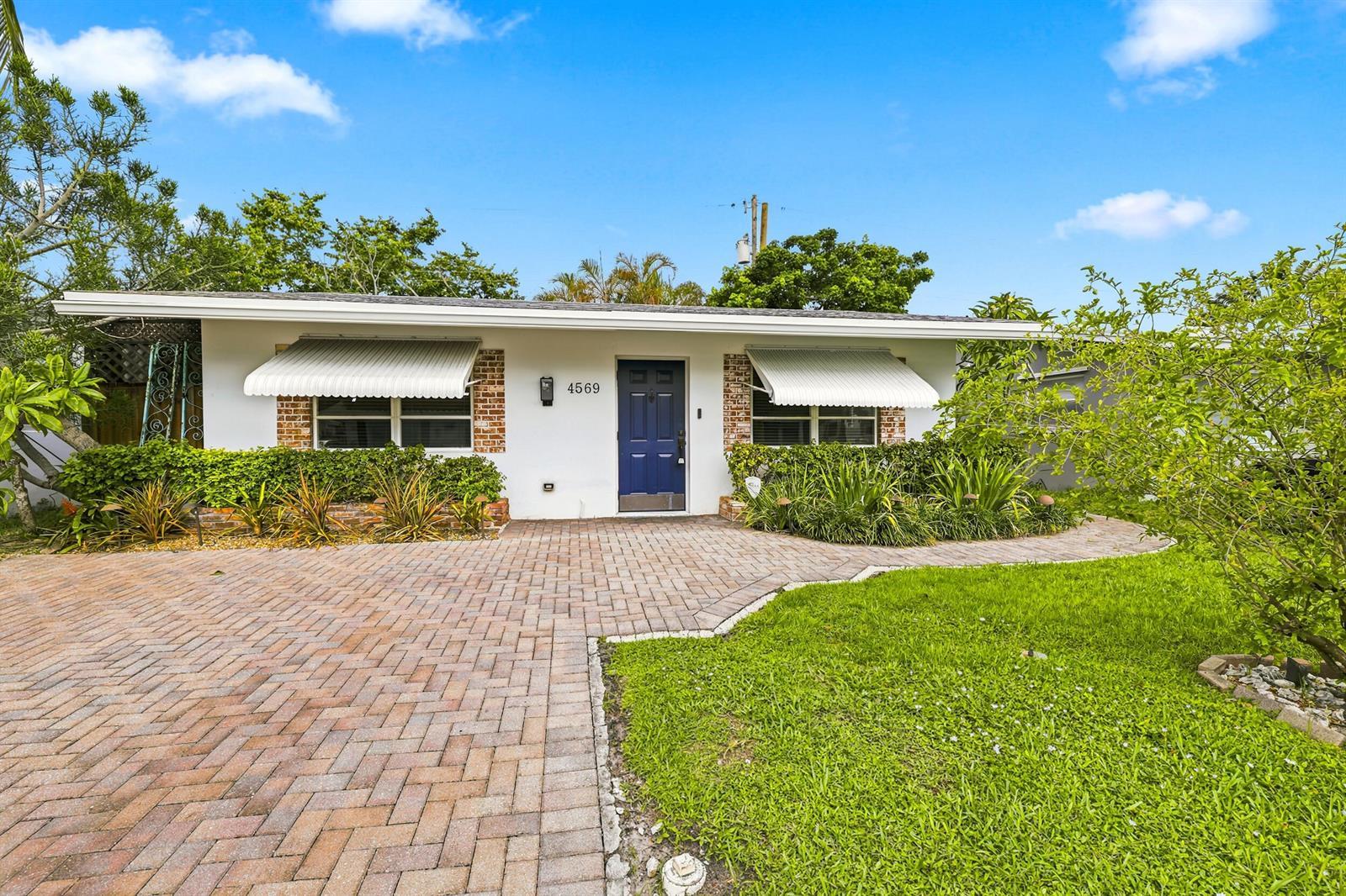 4569 NW 16th Avenue, Tamarac FL 33309 photo 2