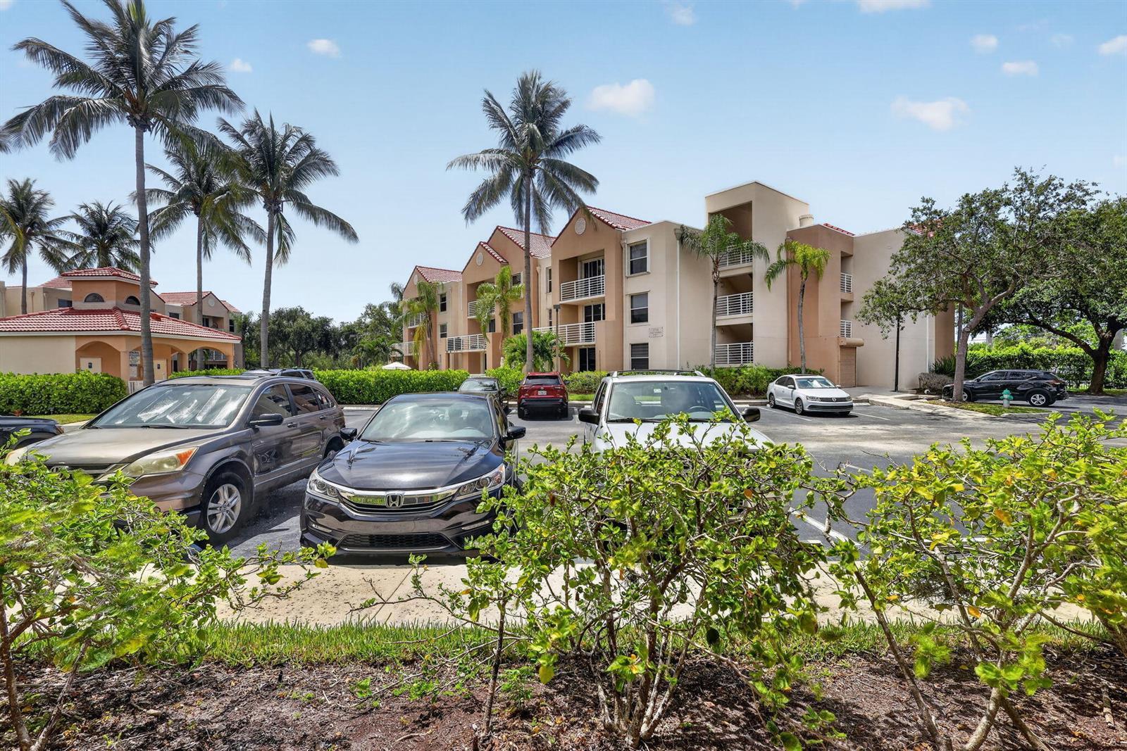 2731 Ocean Club Boulevard # 102, Hollywood FL 33019 photo 2
