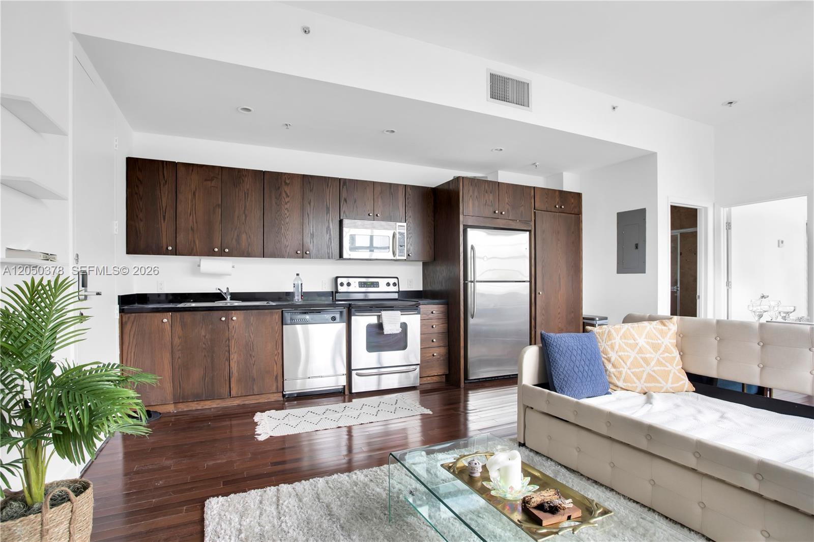 935 Euclid Ave # 8, Miami Beach FL 33139