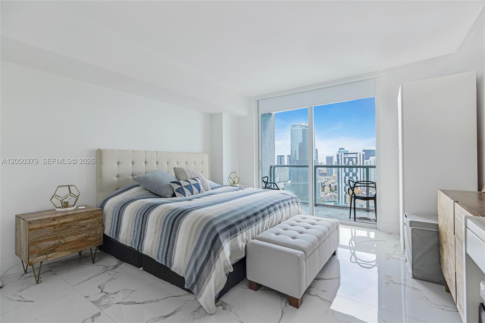 55 SE 6th ST # 3807, Miami FL 33131 photo 3