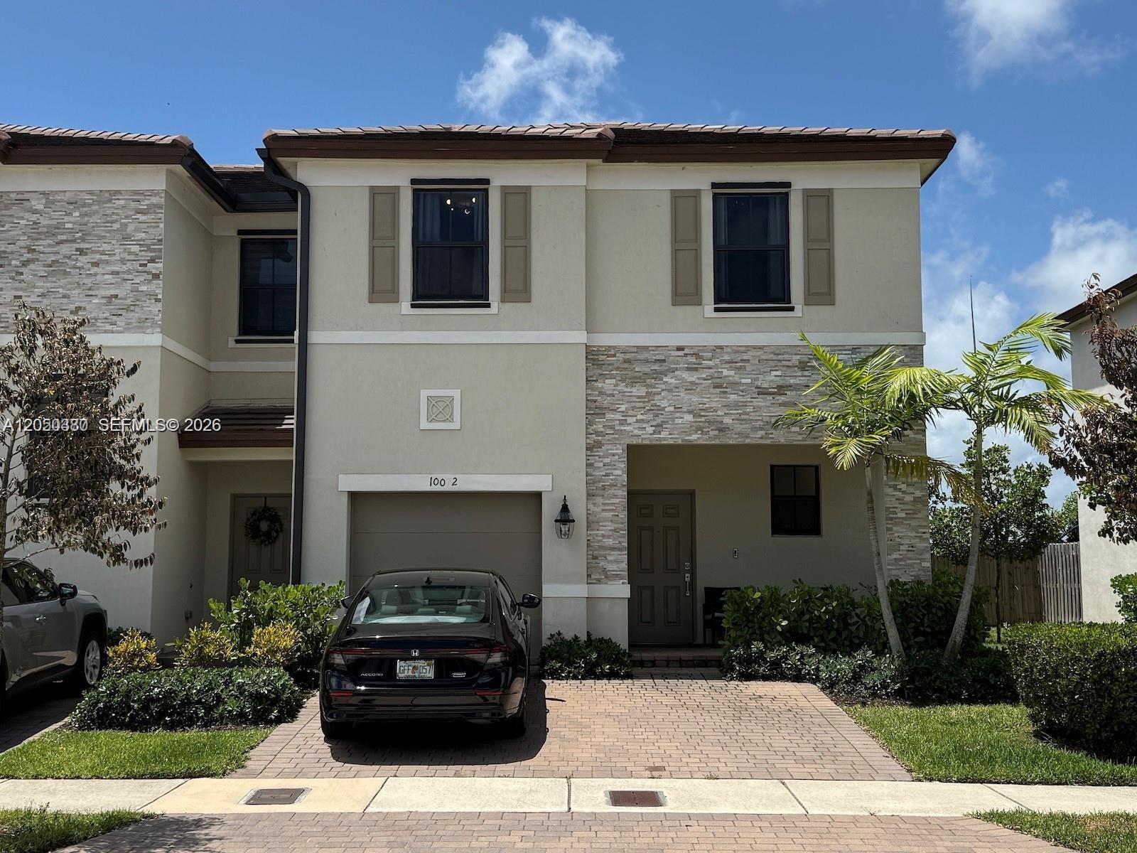 10072 SW 231 st Ln, Miami FL 33190 photo 2