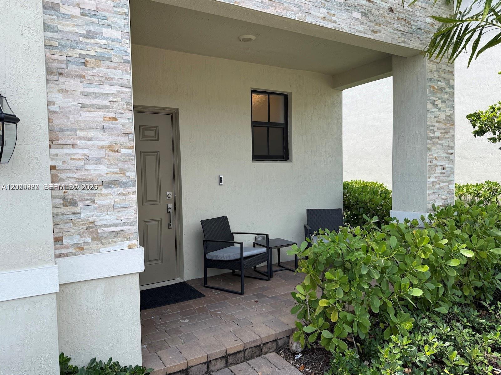 10072 SW 231 st Ln, Miami FL 33190 photo 4