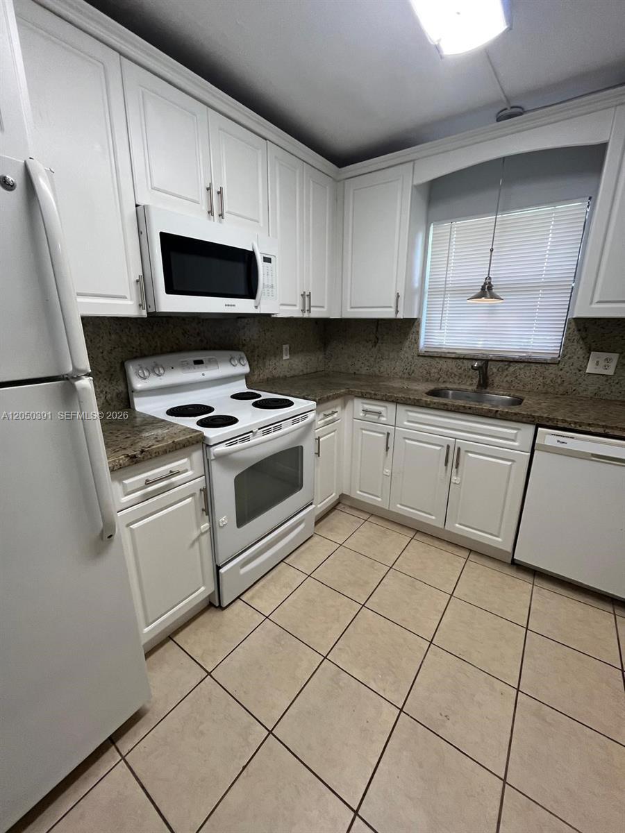 21906 Lake Forest Cir # 103, Boca Raton FL 33433 photo 3