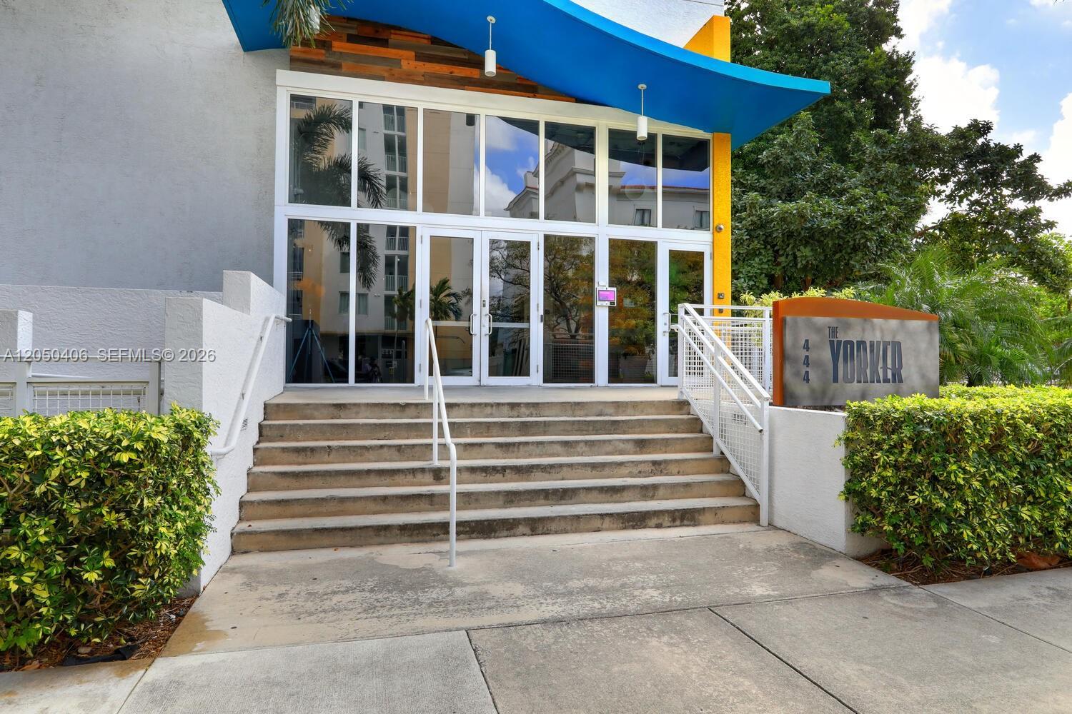 444 NE 30th St # 502, Miami FL 33137 photo 2