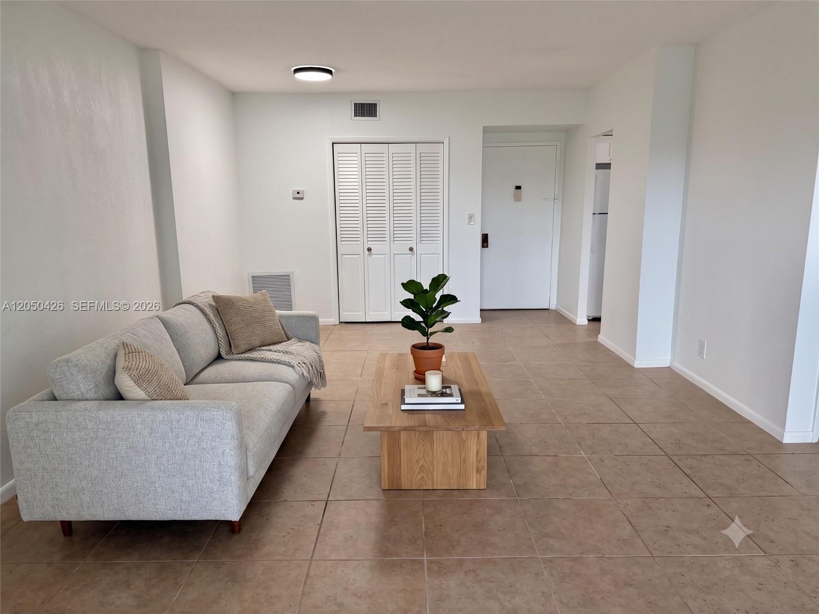 4400 Hillcrest Dr # 308A, Hollywood FL 33021