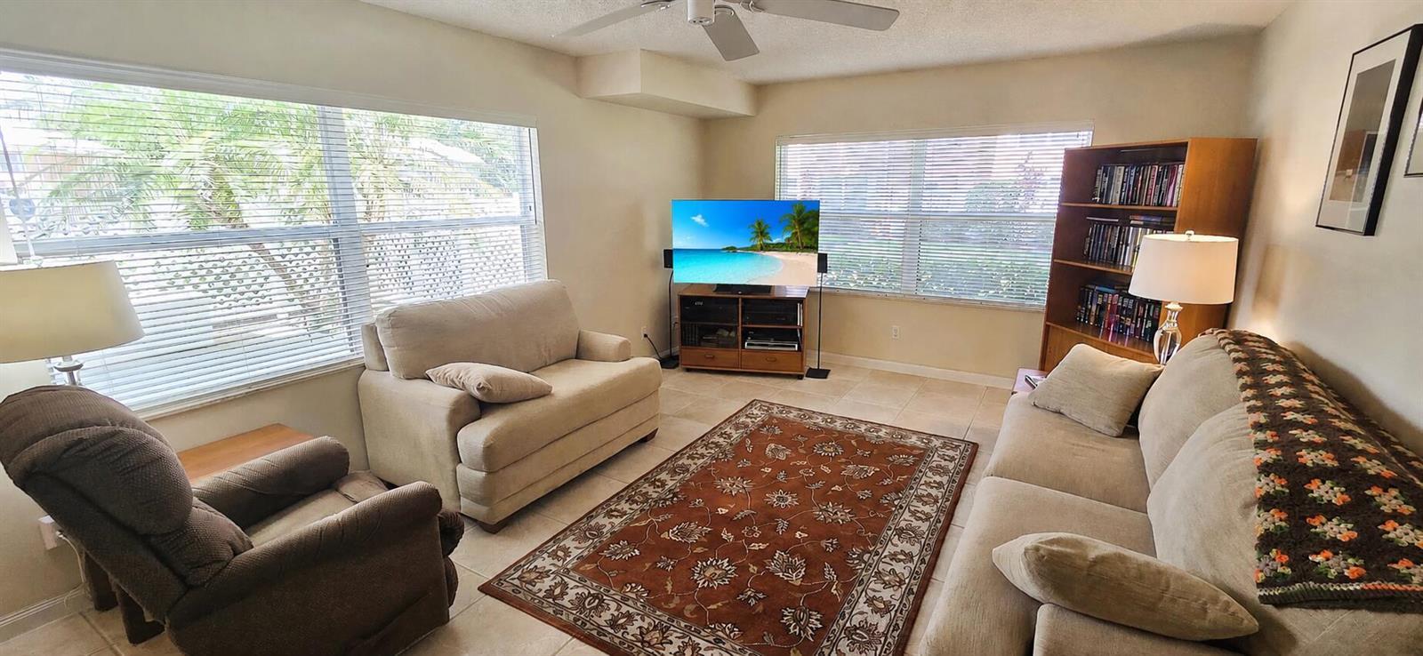 1919 Hartford Court, West Palm Beach FL 33409 photo 5