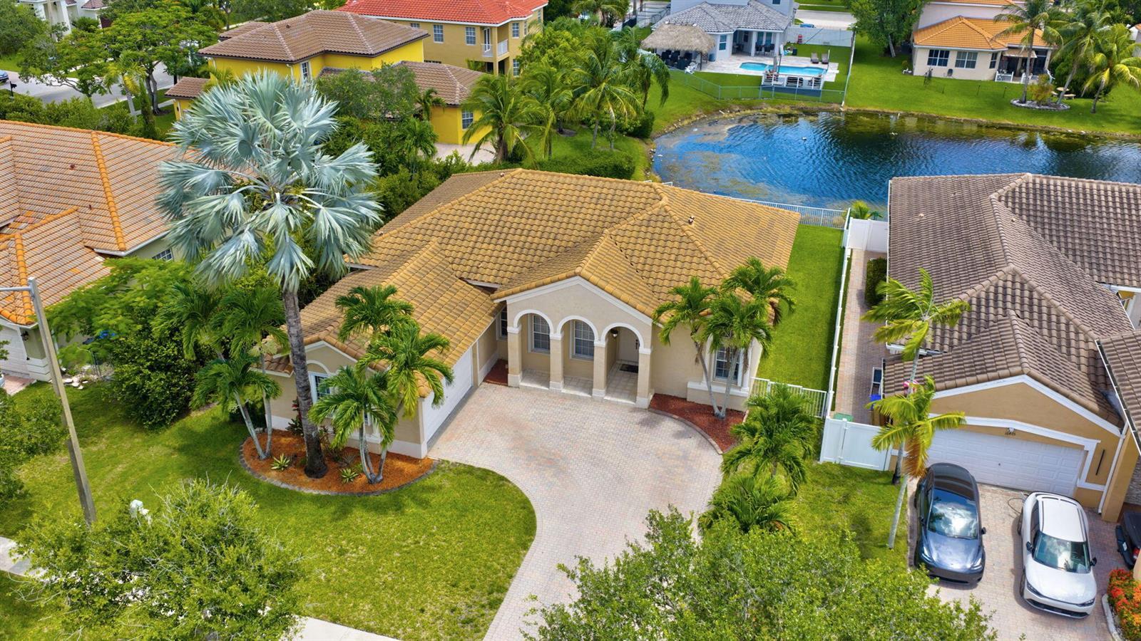 16483 NW 12th Street, Pembroke Pines FL 33028 photo 2