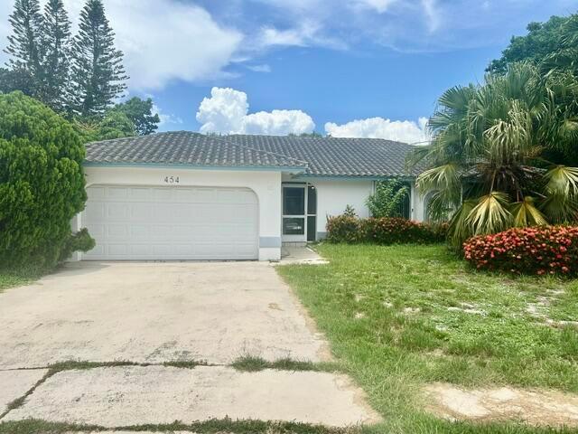 454 Cactus Circle, Boca Raton FL 33487