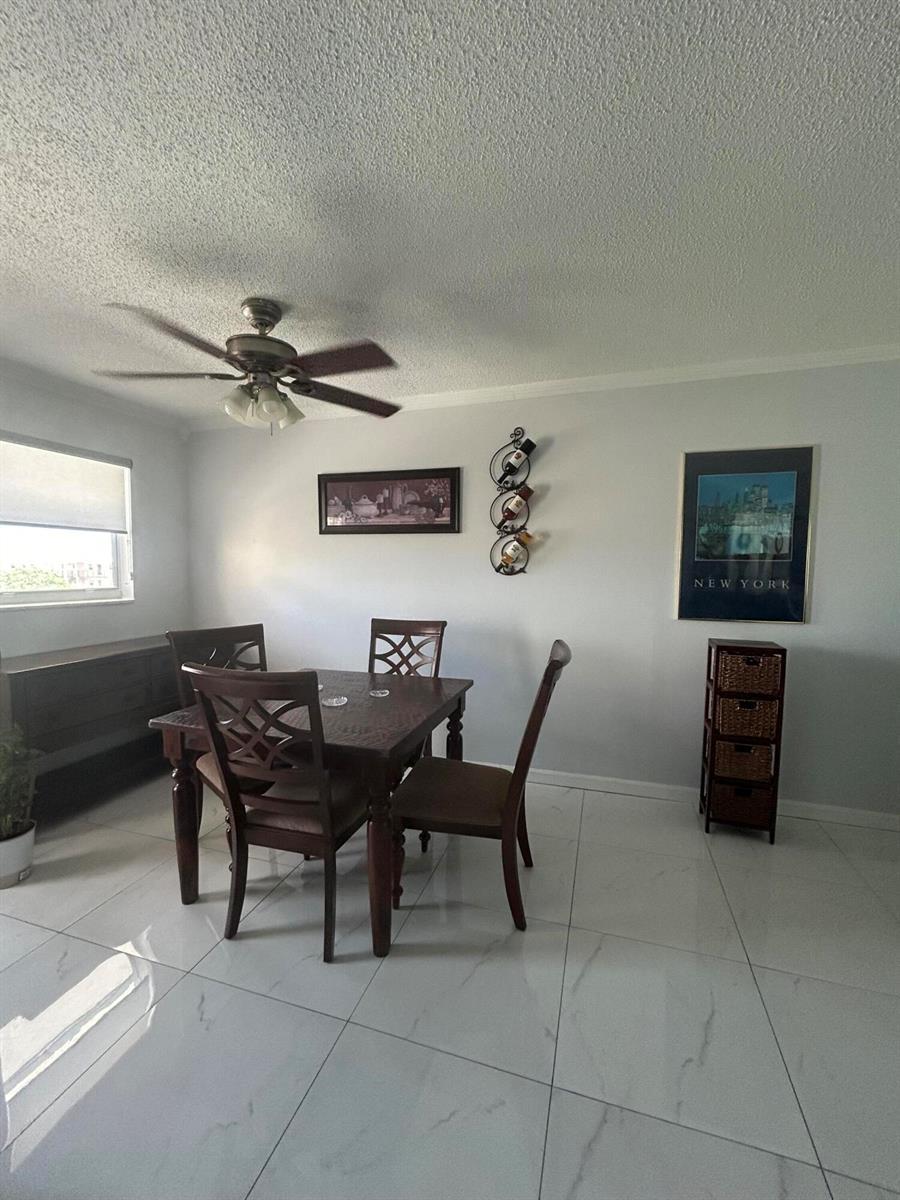 225 Bonnie Boulevard # 405, Palm Springs FL 33461 photo 4