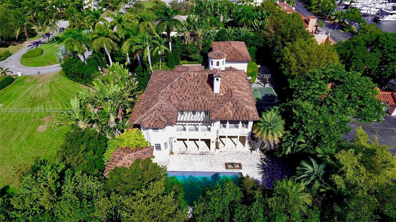 277 Marinero Ct, Coral Gables FL 33143 photo 2