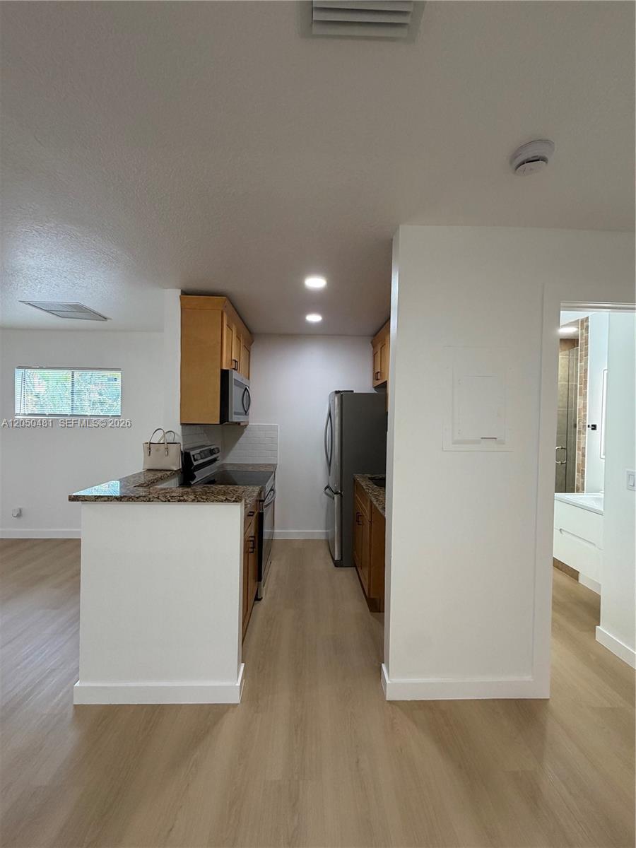 2 Crossings Cir # H, Boynton Beach FL 33435 photo 3