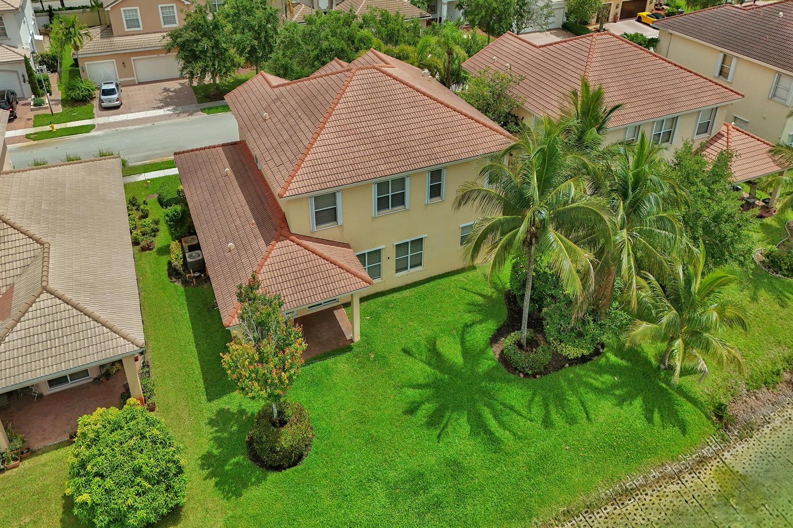 18062 SW 41st Street, Miramar FL 33029 photo 2