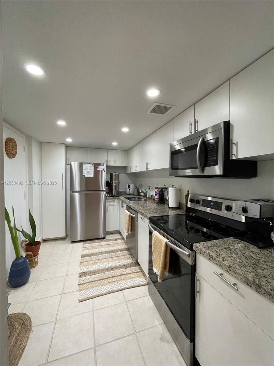 1800 Sans Souci Blvd # 206, North Miami FL 33181 photo 2