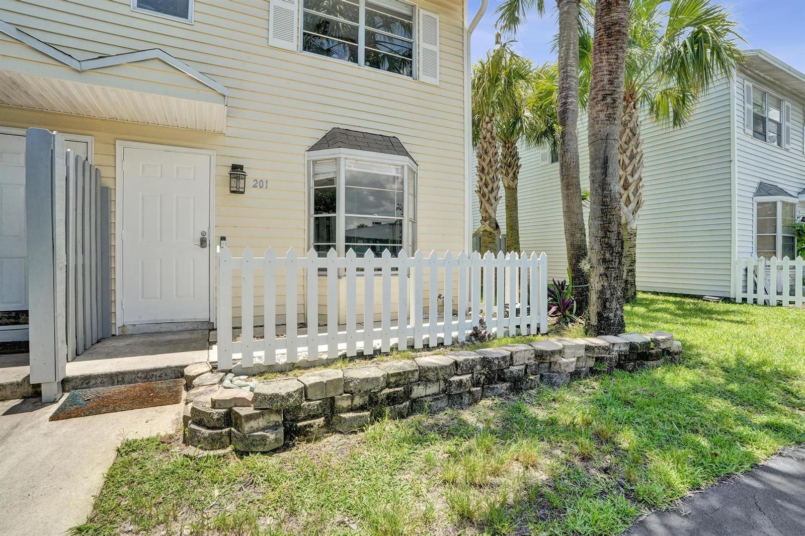 201 SW 3rd Street # 201, Pompano Beach FL 33060