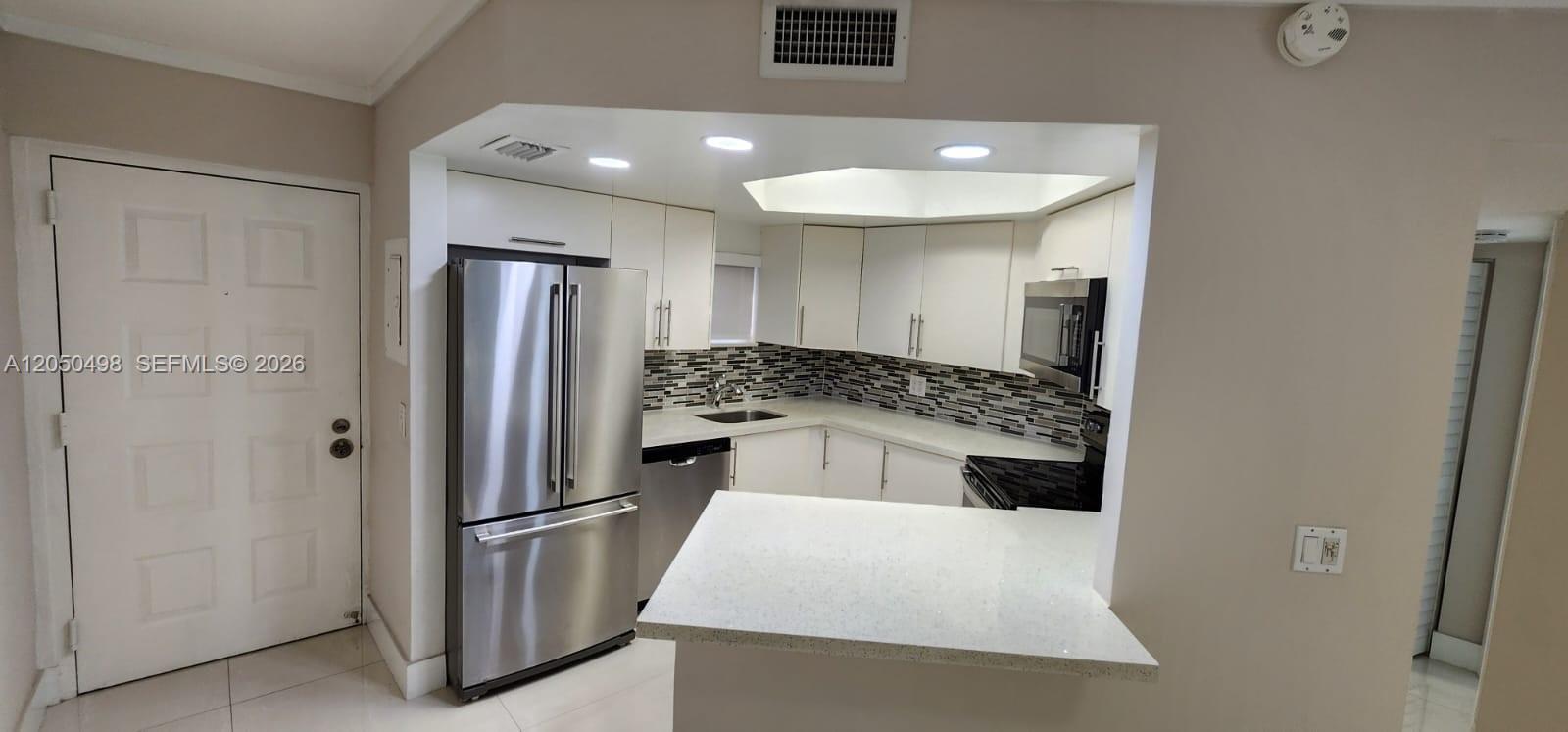 8205 Lake Dr # 101, Doral FL 33166