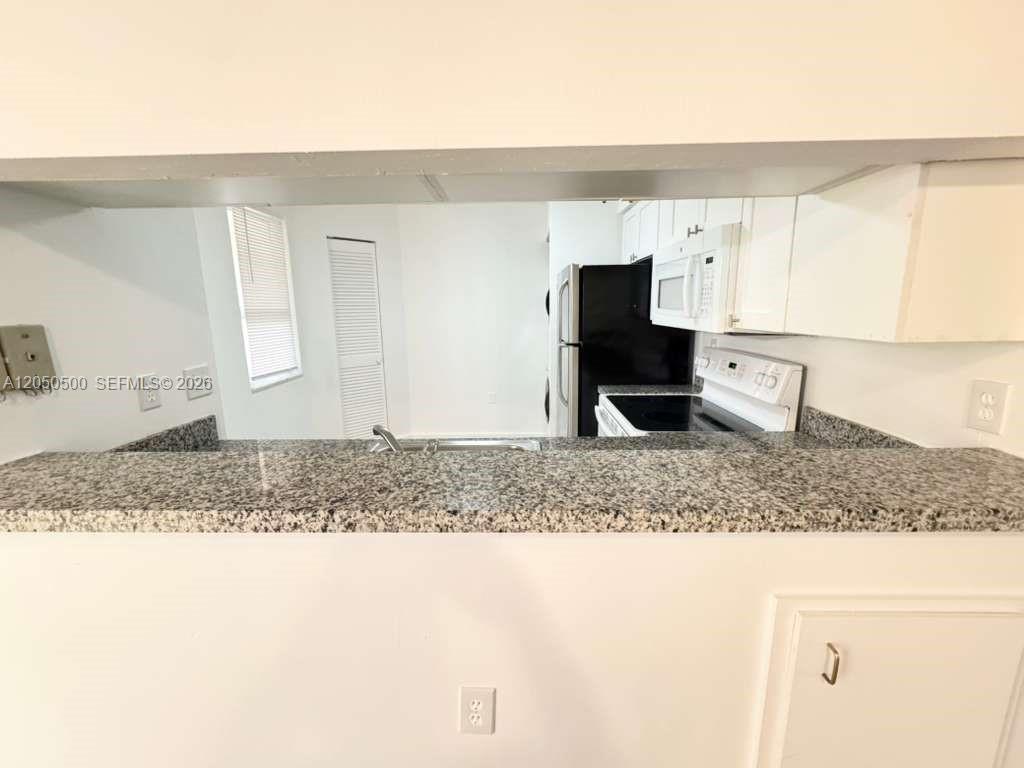 14208 Glenmoor Dr # 14208, West Palm Beach FL 33409 photo 5