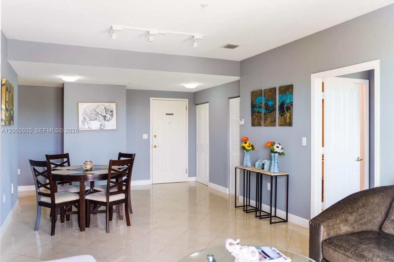 2280 SW 32nd Ave # 213, Miami FL 33145