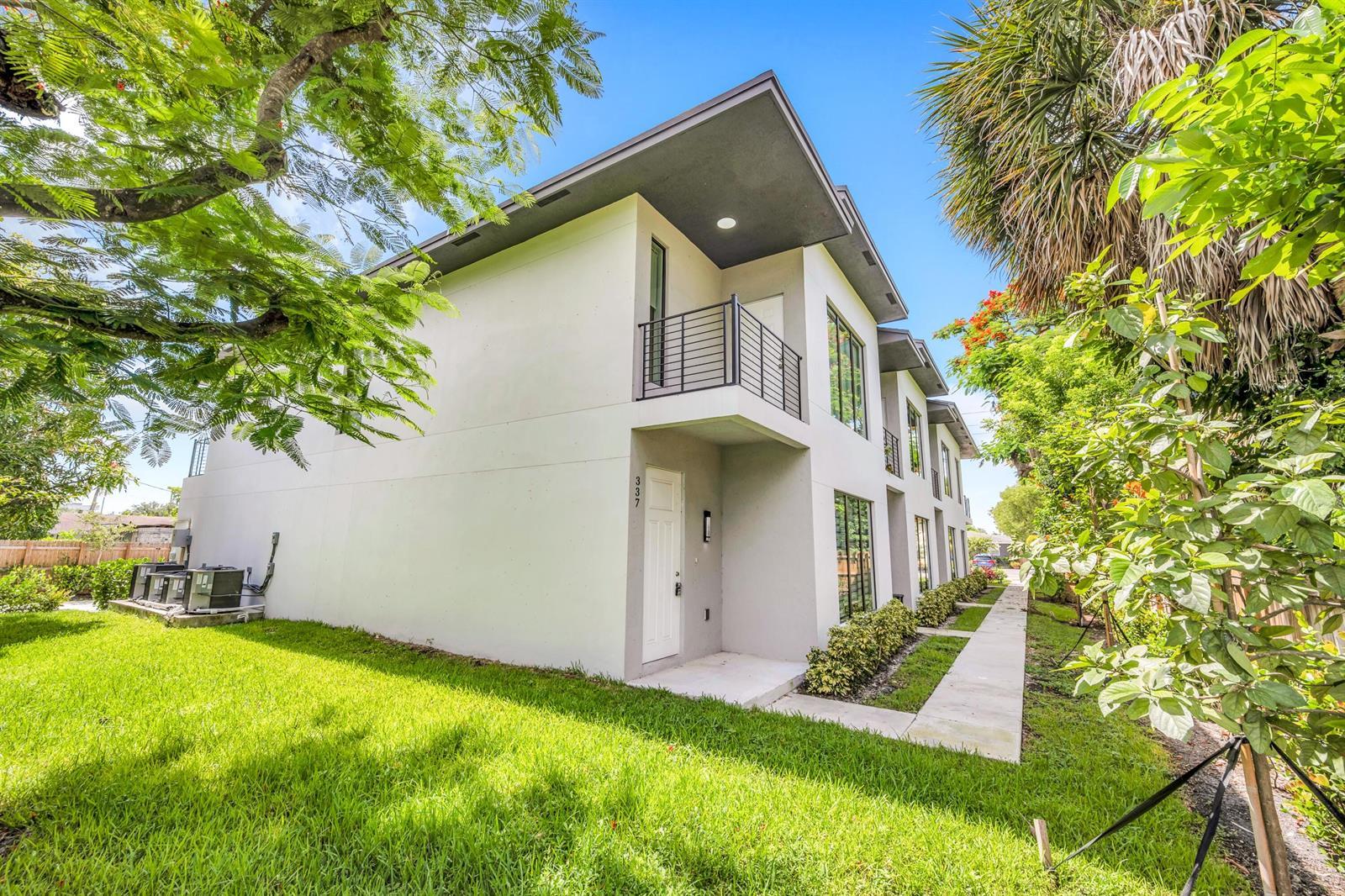 333 NW 41st Street # 337, Oakland Park FL 33309 photo 4
