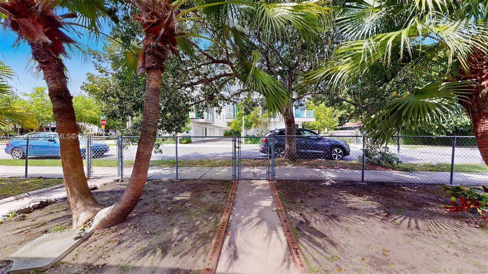 2499 SW 27th St # 5, Miami FL 33133 photo 2
