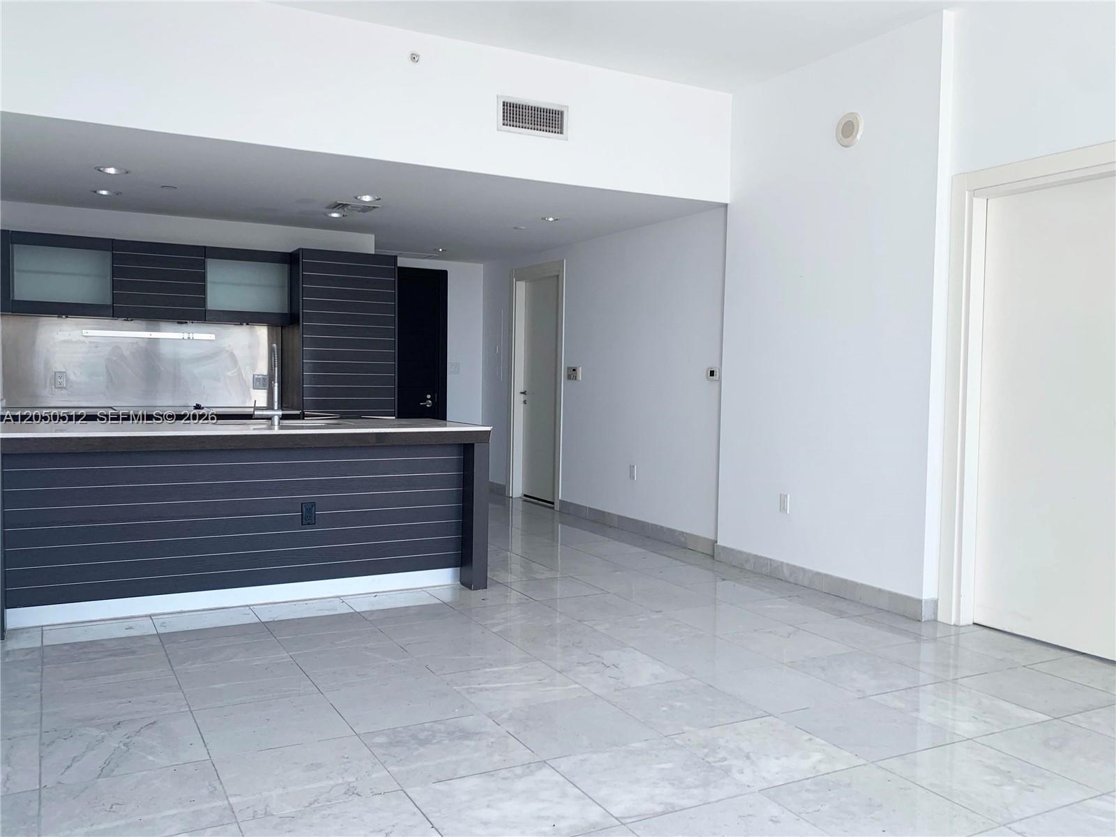 200 Biscayne Boulevard Way # 4412, Miami FL 33131 photo 4