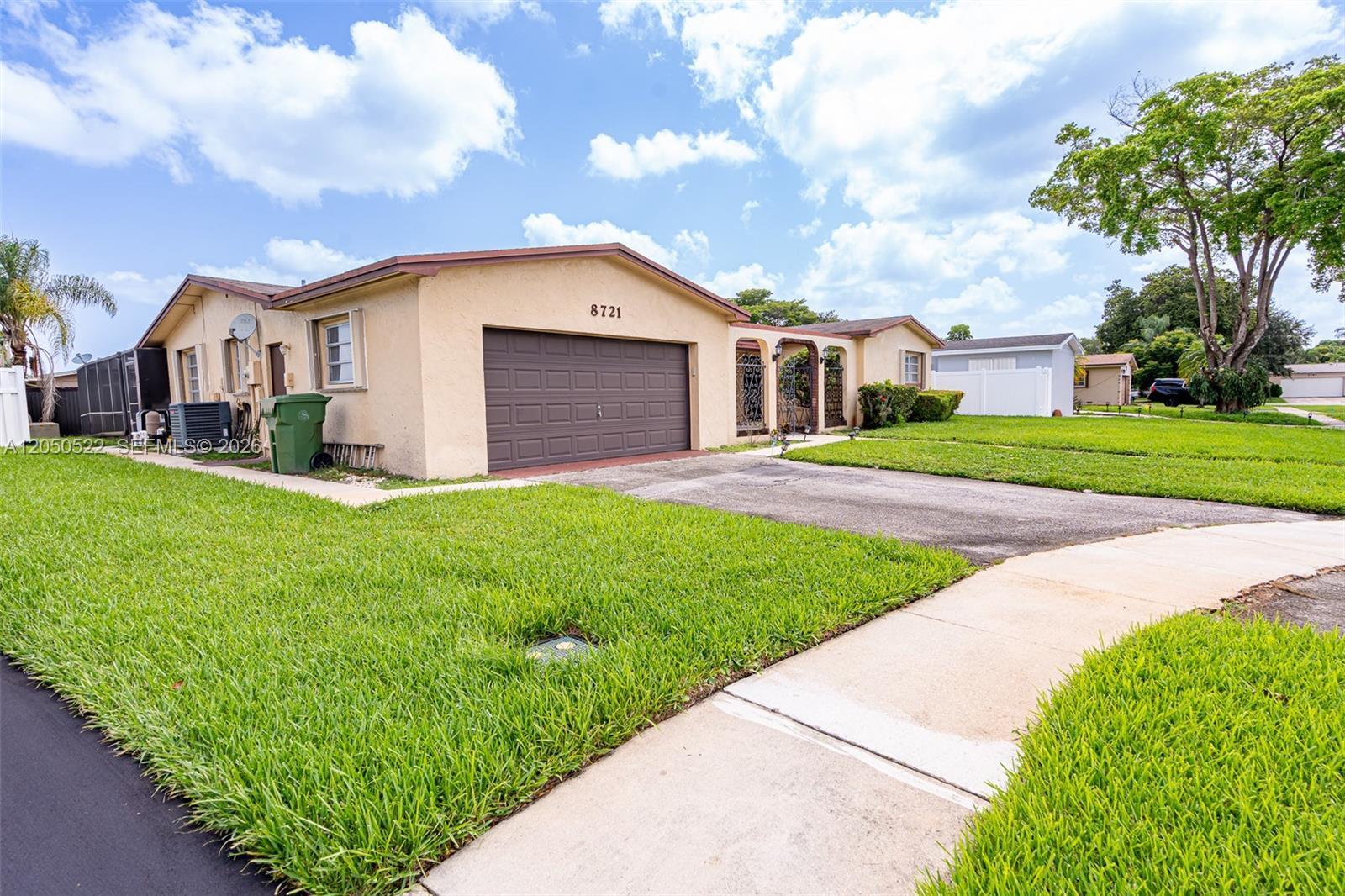 8721 NW 18th St, Pembroke Pines FL 33024 photo 3