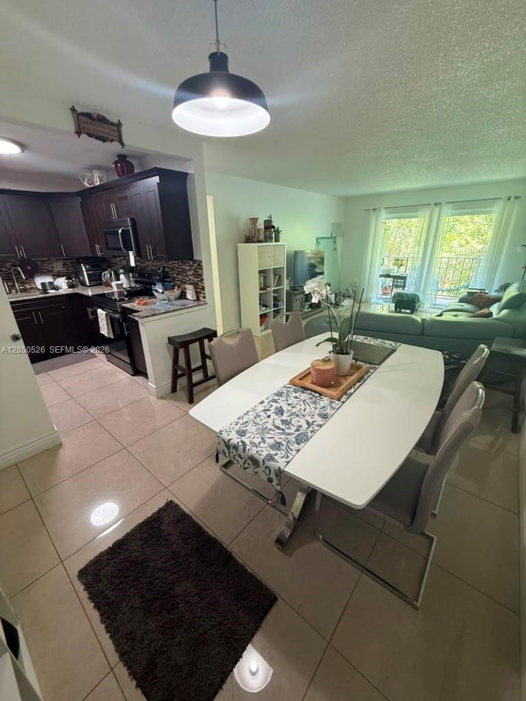 9405 W Flagler St # 212D, Miami FL 33174 photo 4