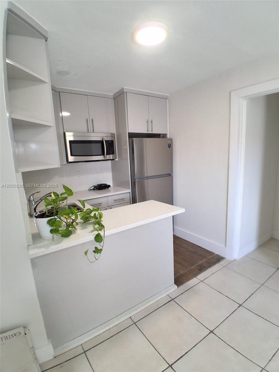 1231 SW 136th Pl # B, Miami FL 33184