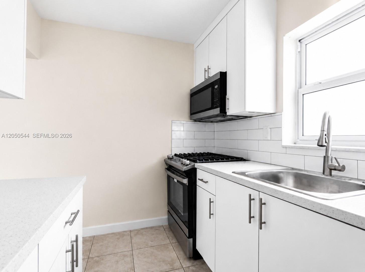 1245 W 24th St # 219, Hialeah FL 33010 photo 3