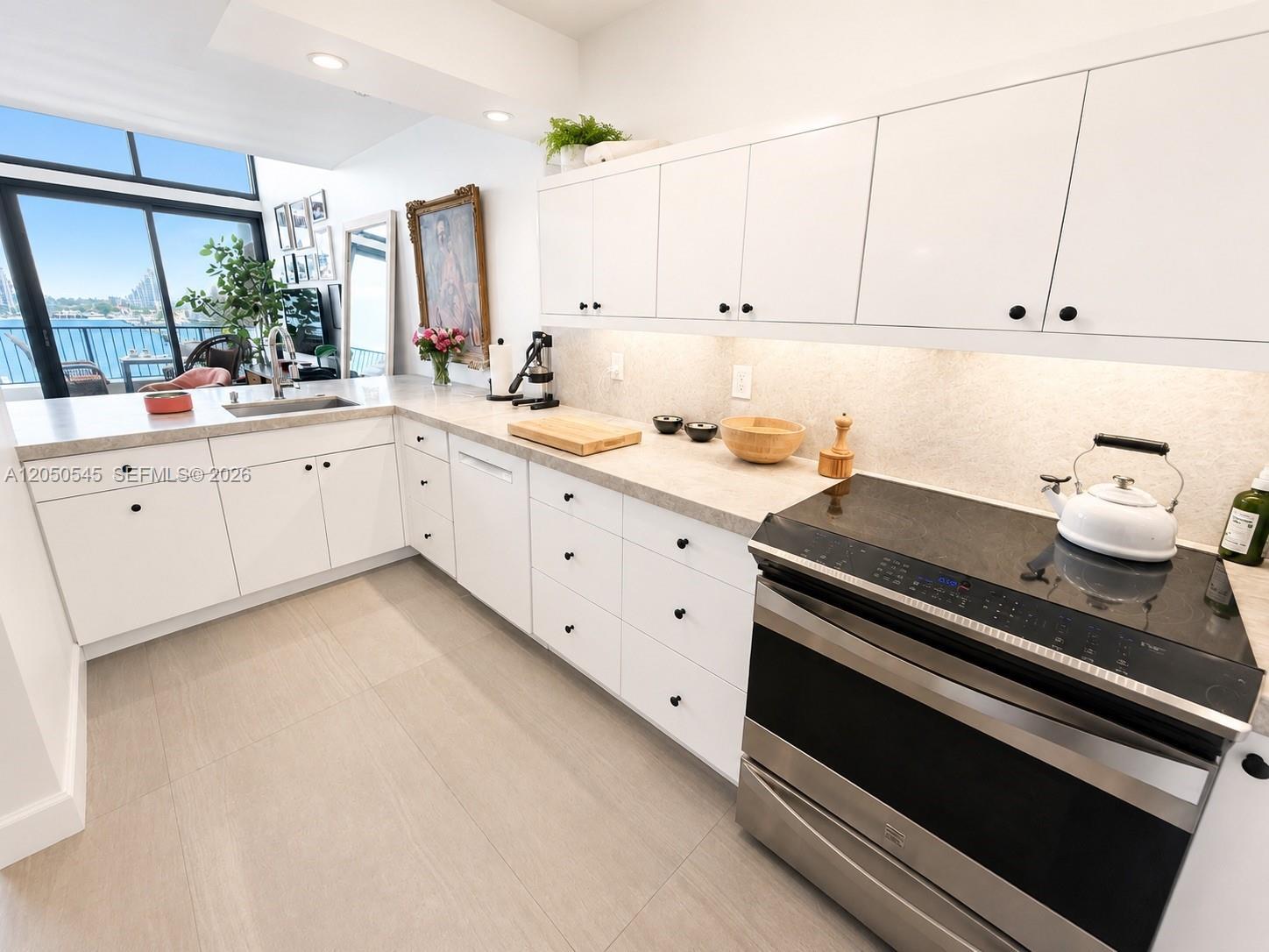 555 NE 15th St # T6, Miami FL 33132 photo 5