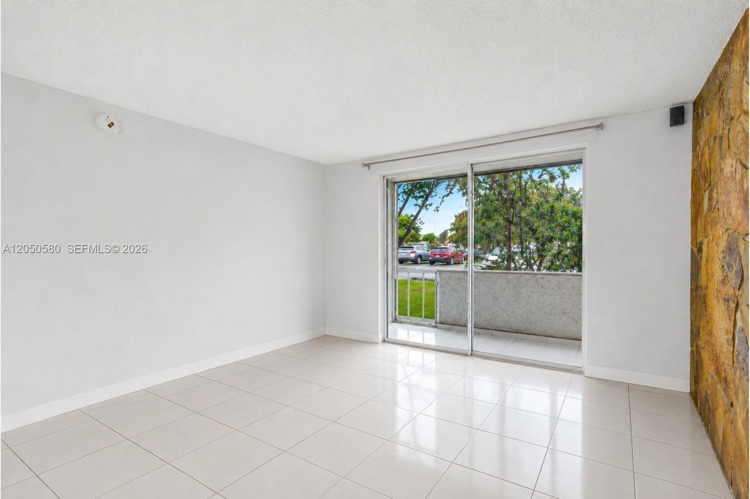 8501 NW 8th St # 105, Miami FL 33126 photo 3