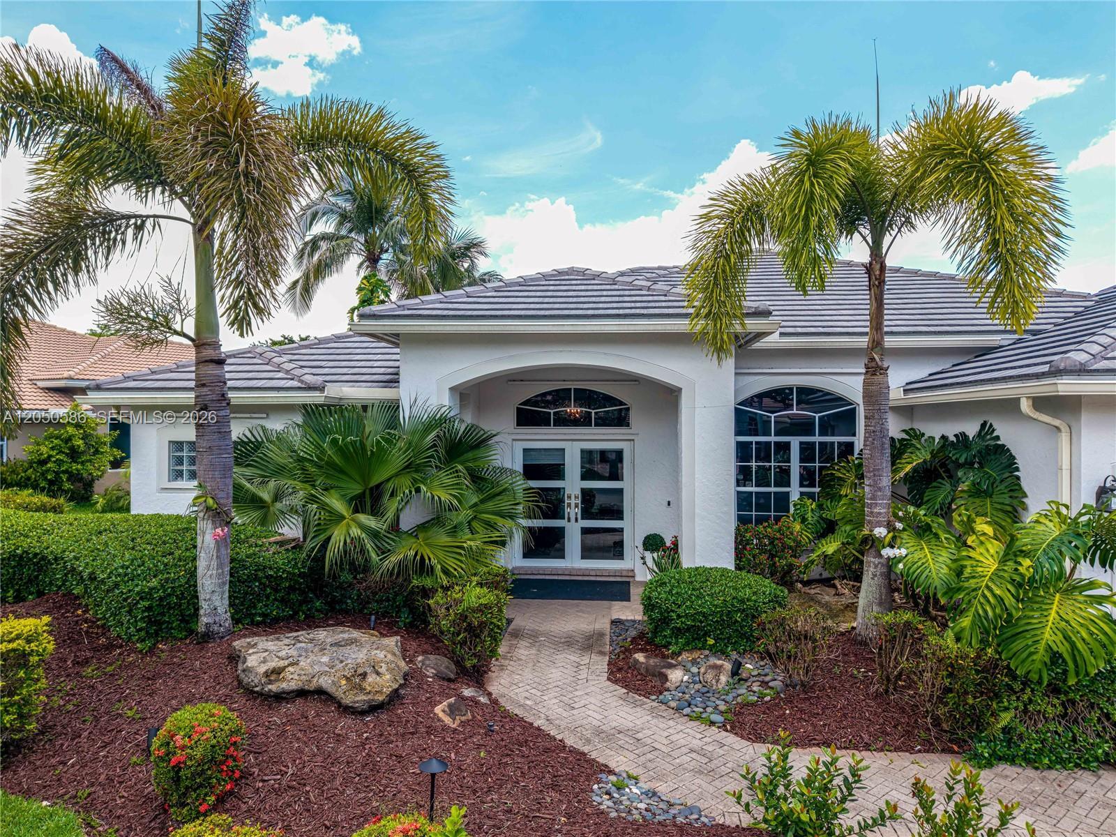 3855 Oak Ridge Cir, Weston FL 33331 photo 3