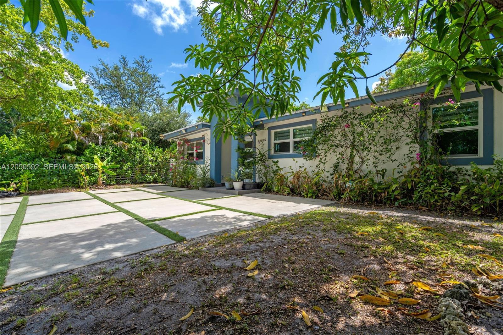 12685 NW Miami Ct, North Miami FL 33168 photo 3