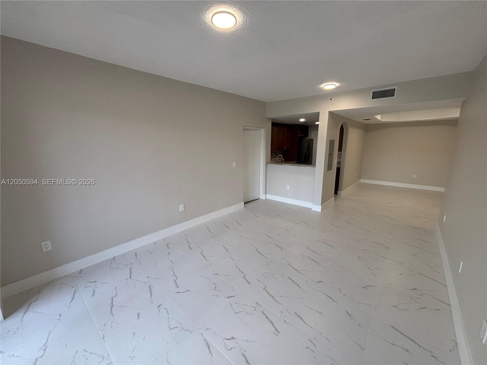 6440 NW 114th Ave # 424, Doral FL 33178 photo 3