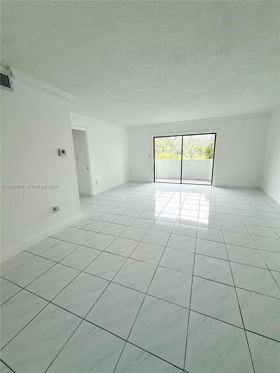 130 S Shore Dr # 3C, Miami Beach FL 33141 photo 2