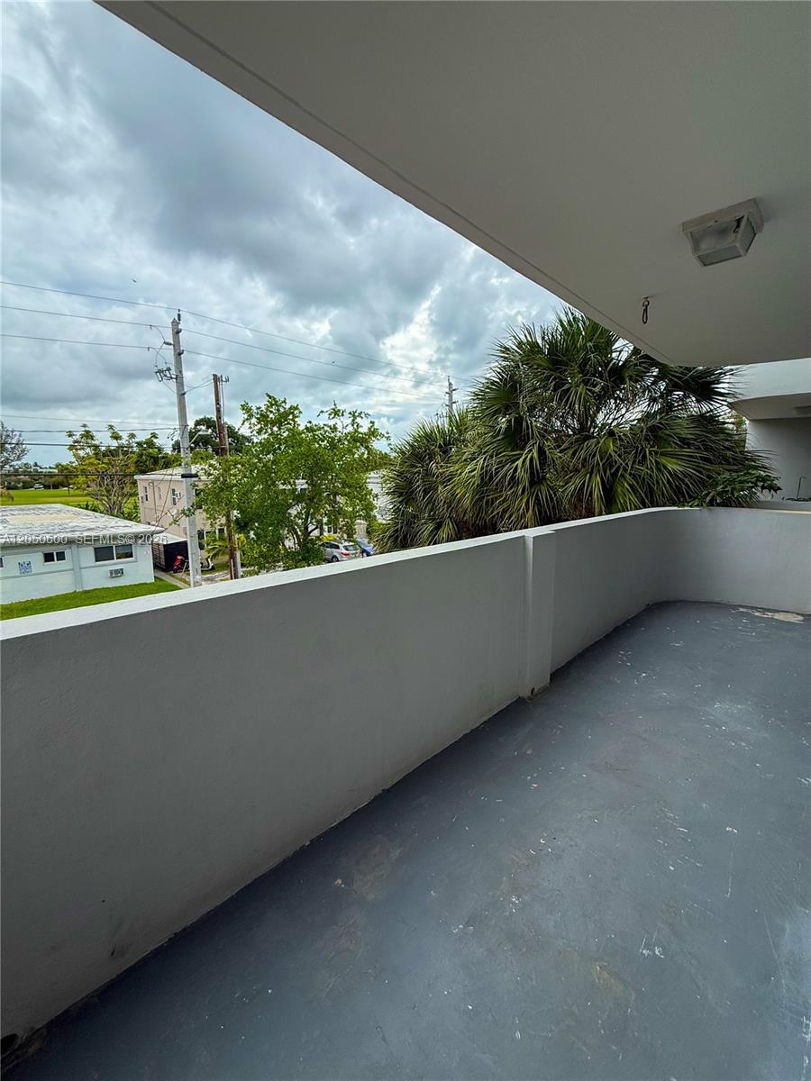 130 S Shore Dr # 3C, Miami Beach FL 33141 photo 4