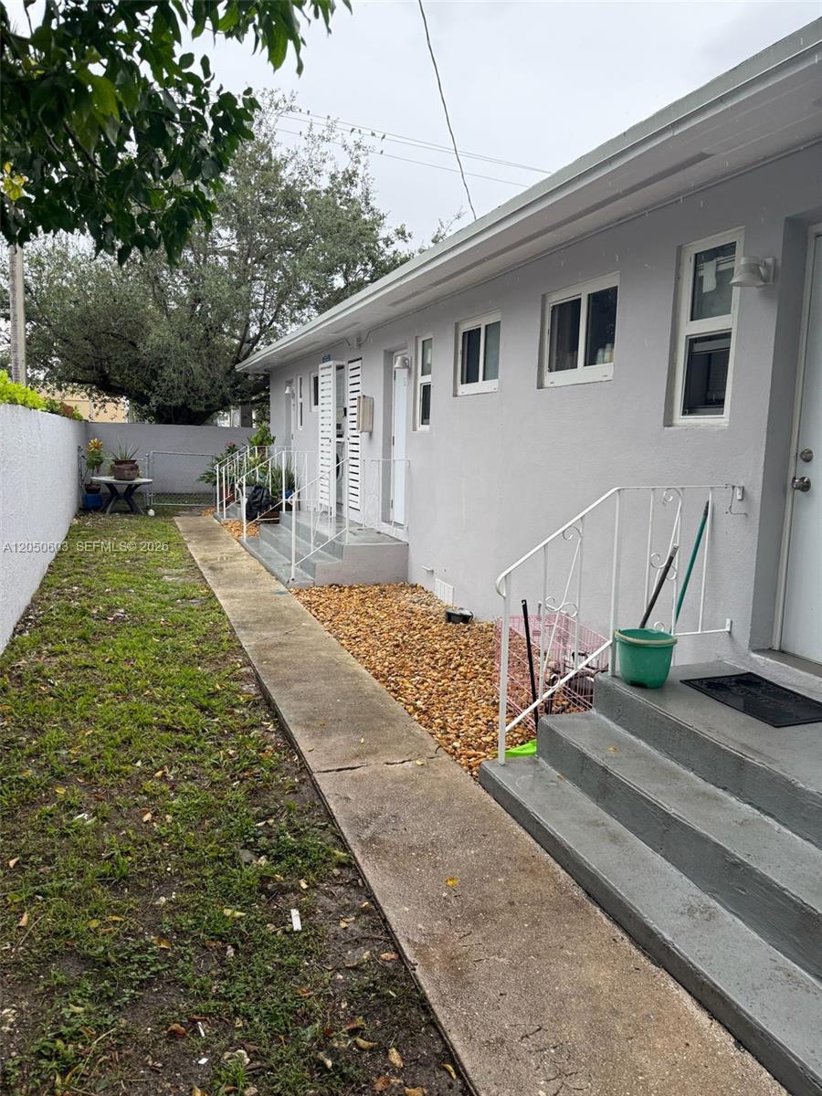 885 SW 29th Ave # 3, Miami FL 33135 photo 2