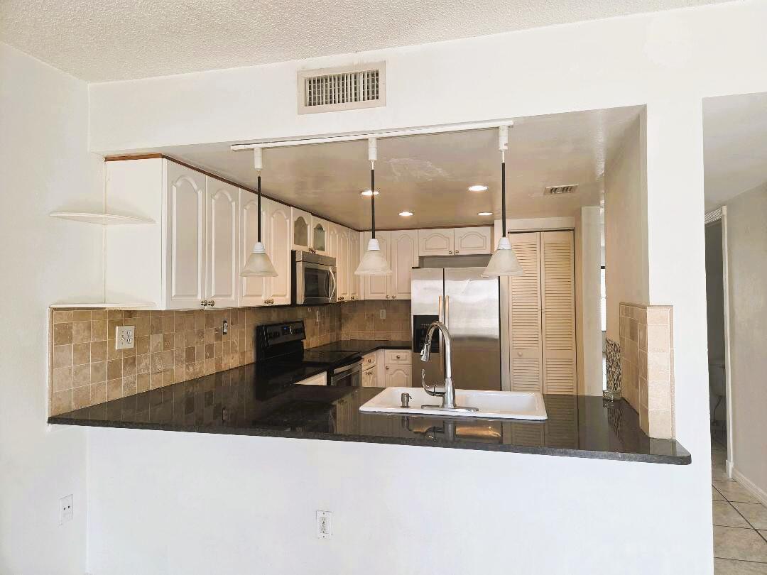 9187 Fontainebleau Boulevard # 419, Miami FL 33172 photo 3