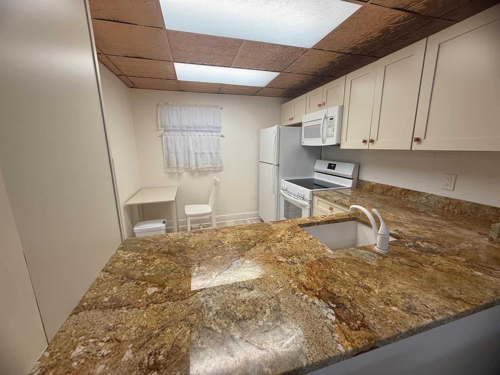 2601 NE 3rd Court # 202, Boynton Beach FL 33435 photo 3