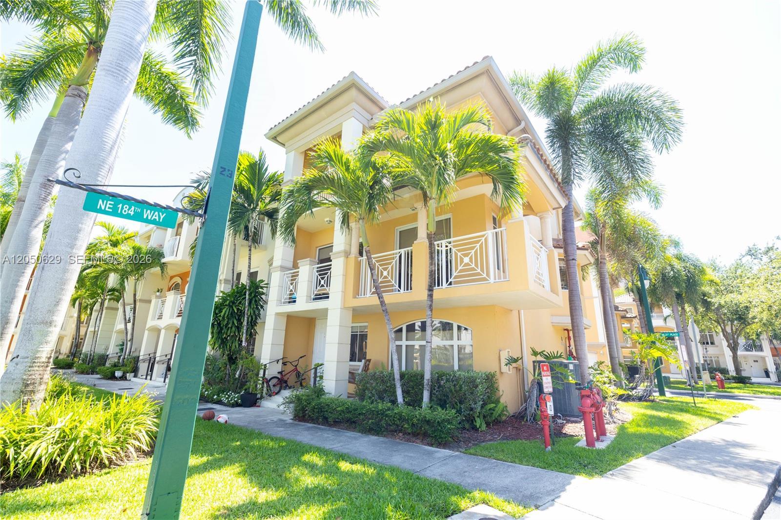 18451 NE 27th Pl, Aventura FL 33160 photo 2