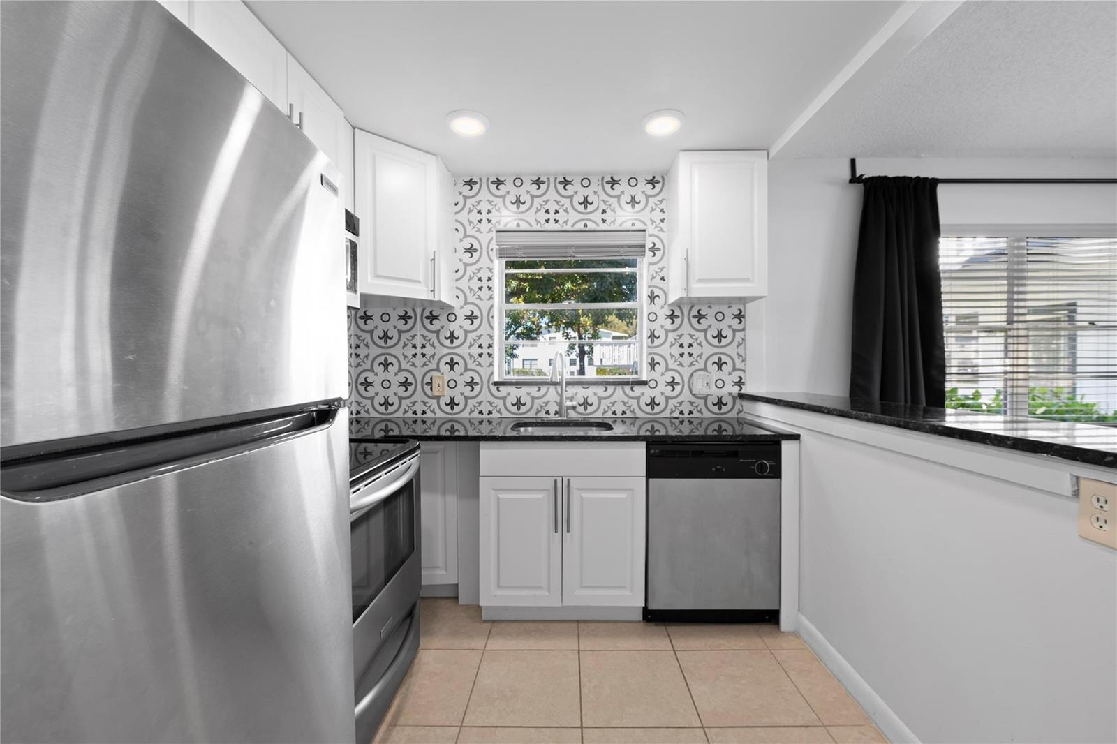 28 Prescott B # 28, Deerfield Beach FL 33442 photo 2